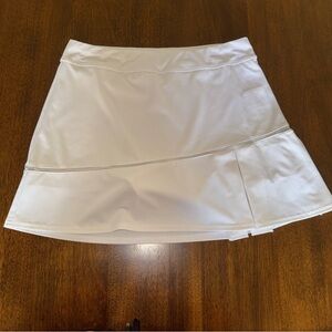 InPhorm NYC Flounce with Pleat White Tennis Skort Size Medium